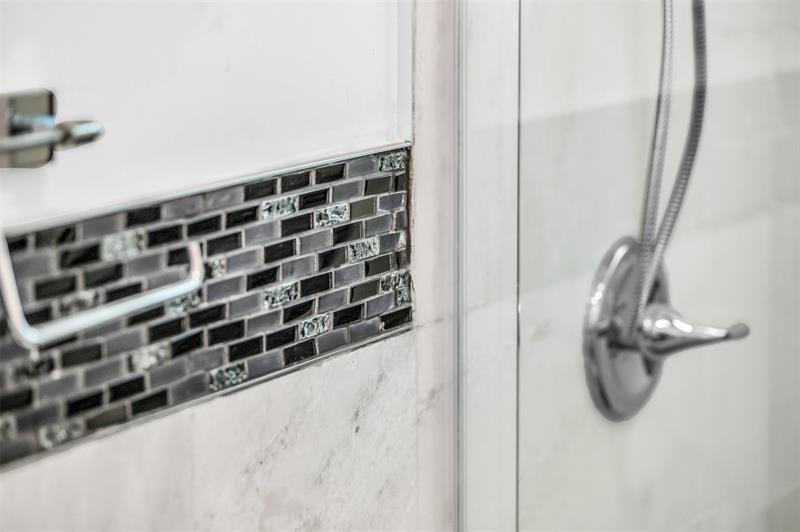 Image 23 of 38 For 11450 32nd Pl