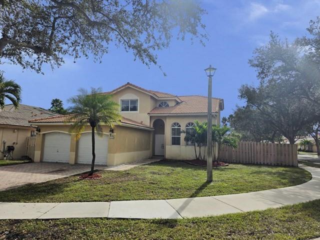 Details for 14422 Royal Cove Cir, Davie, FL 33325