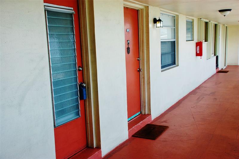 Image 26 of 33 For 4770 10th Ct  312