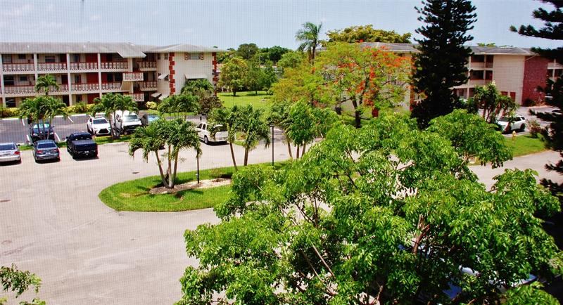 Image 29 of 33 For 4770 10th Ct  312