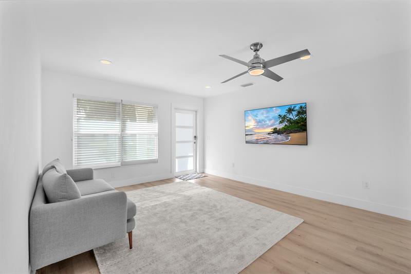 Image 11 of 27 For 3308 El Vedado Ct