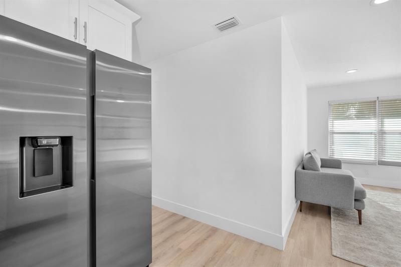 Image 18 of 27 For 3308 El Vedado Ct