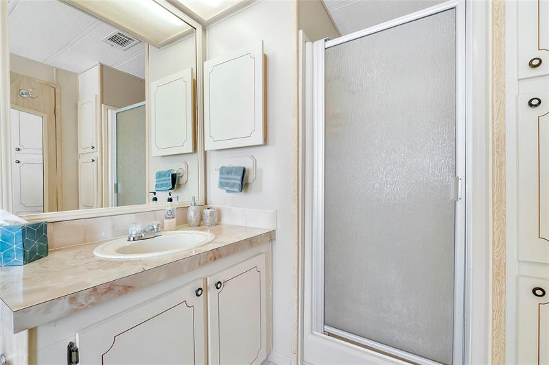 Image 11 of 20 For 8600 16th Pl