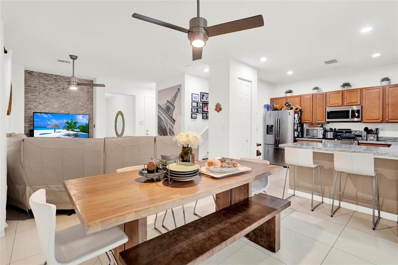 Image 11 of 43 For 805 191st St