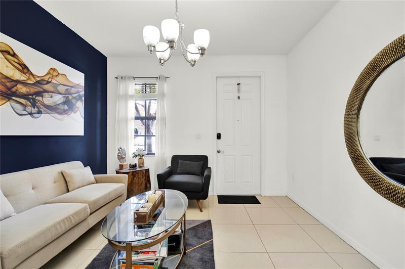 Image 4 of 43 For 805 191st St