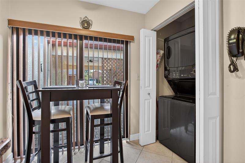 Image 15 of 36 For 1804 Tamarind Ln