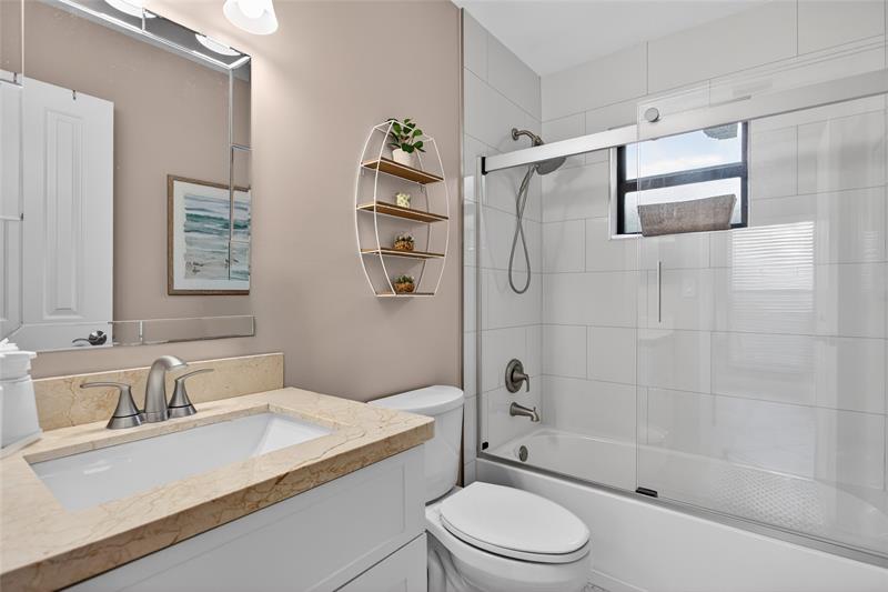 Image 22 of 36 For 1804 Tamarind Ln