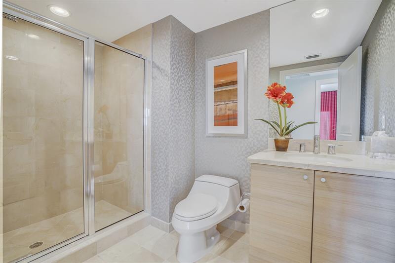 Image 25 of 44 For 1 Ocean Blvd  1512