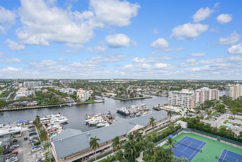 Image 3 of 44 For 1 Ocean Blvd  1512