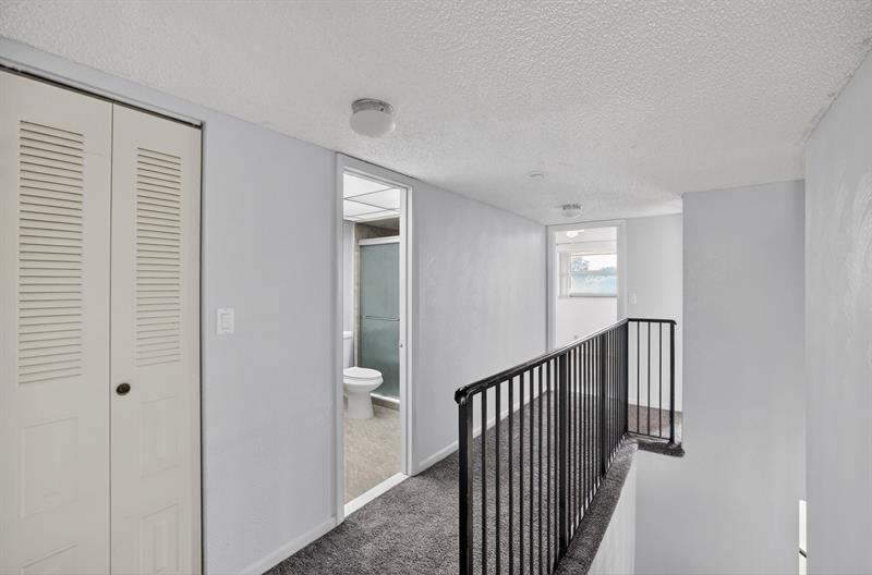 Image 18 of 60 For 16 Toledo Ct  3-38