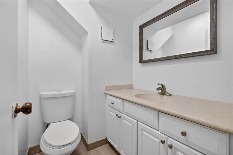 Image 34 of 60 For 16 Toledo Ct  3-38