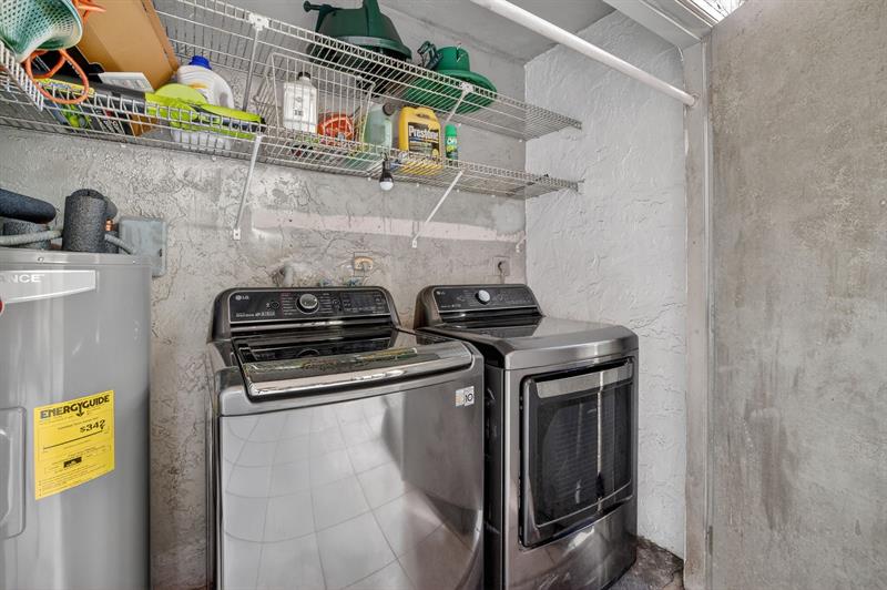 Image 38 of 60 For 16 Toledo Ct  3-38