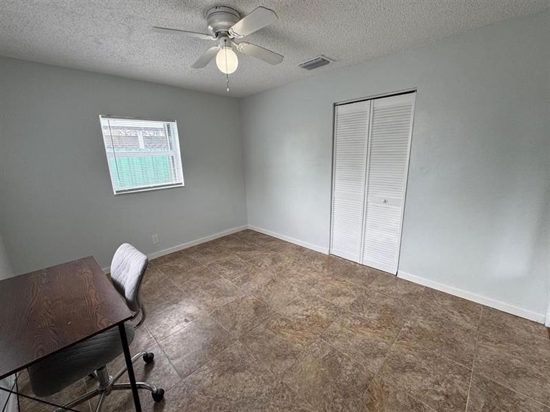 Image 24 of 45 For 6100 4th Ave