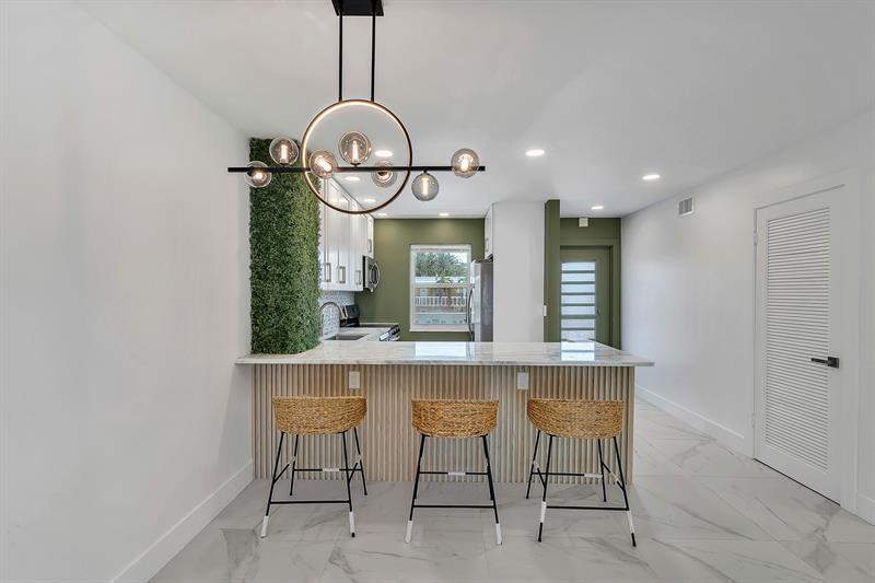 Image 3 of 17 For 9818 Marina Blvd  1225