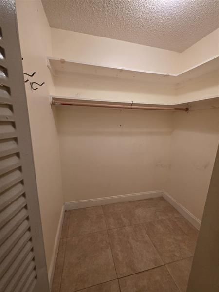 Image 21 of 29 For 5073 Lakefront Blvd  C