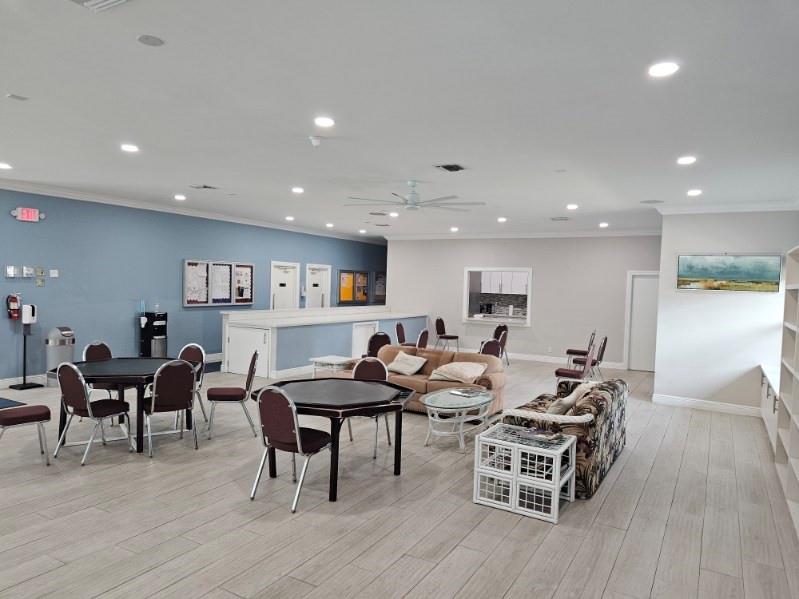 Image 26 of 29 For 5073 Lakefront Blvd  C