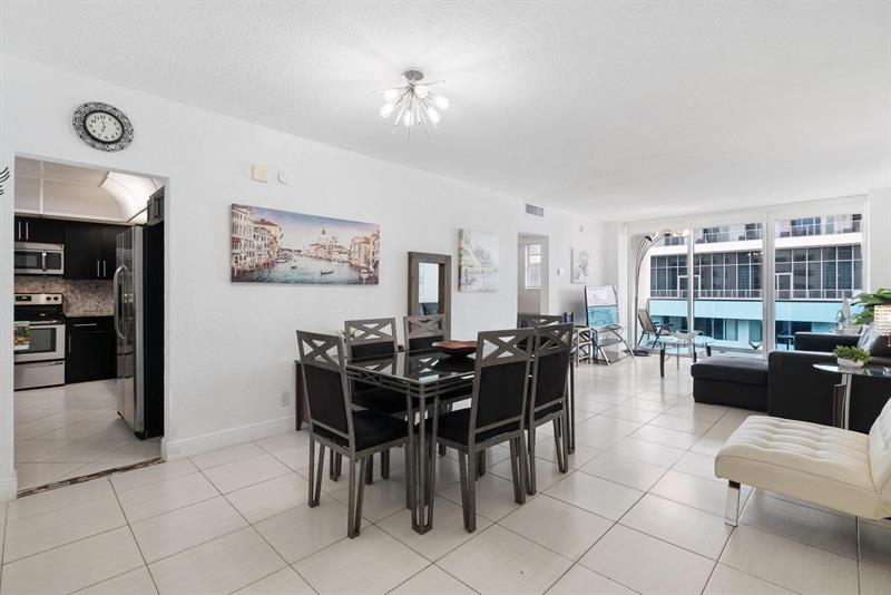 Image 7 of 25 For 4001 Ocean Dr  14d