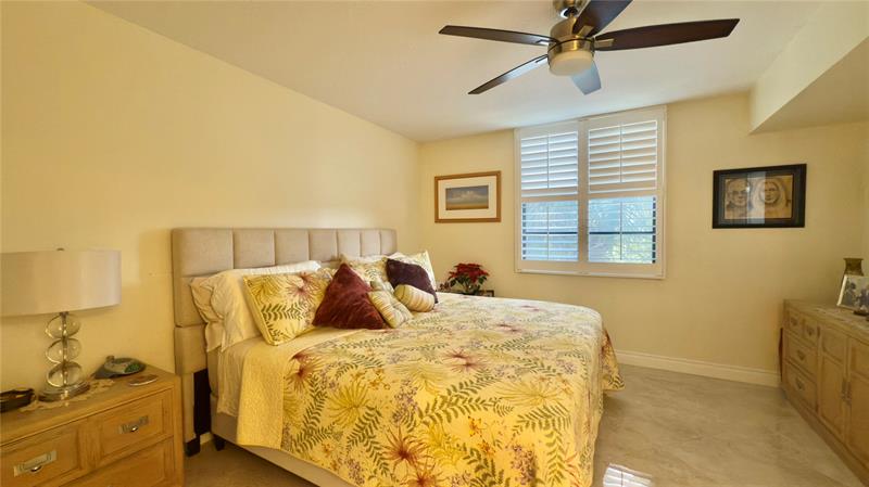 Image 15 of 24 For 1516 Whitehall Dr  303