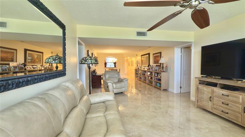 Image 9 of 24 For 1516 Whitehall Dr  303