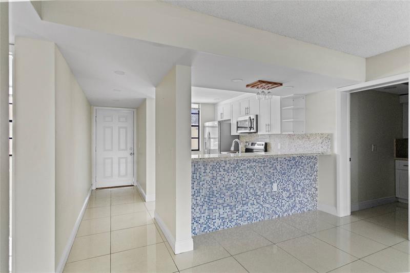 Image 27 of 56 For 1719 Whitehall Dr