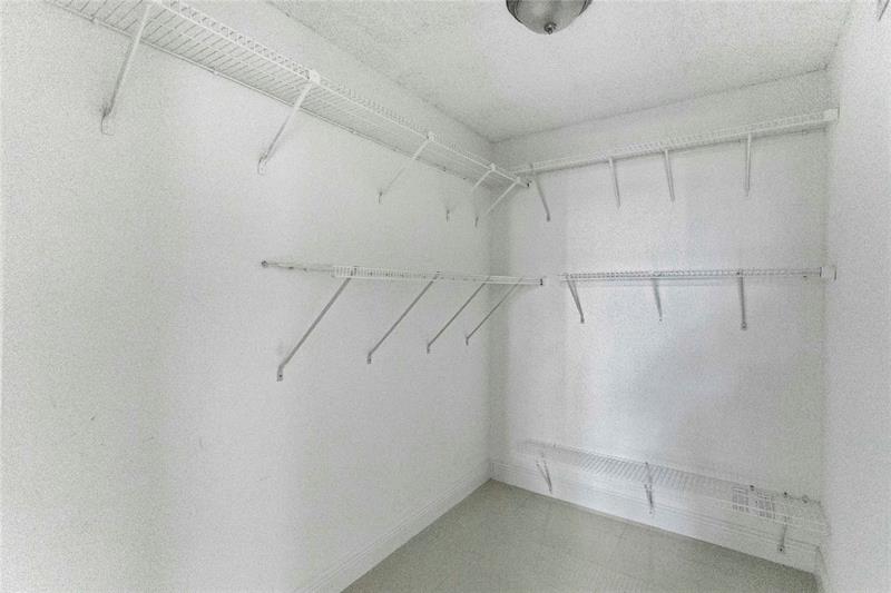 Image 35 of 56 For 1719 Whitehall Dr