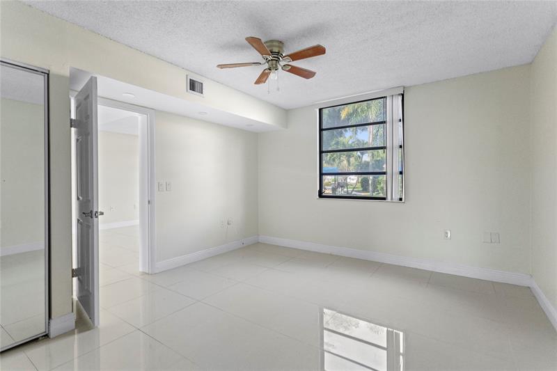 Image 36 of 56 For 1719 Whitehall Dr