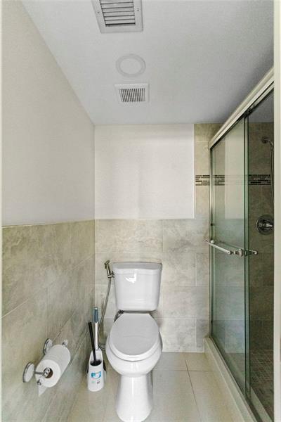 Image 40 of 56 For 1719 Whitehall Dr