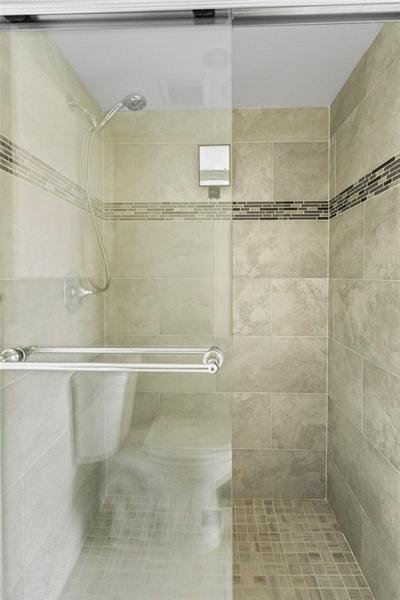 Image 43 of 56 For 1719 Whitehall Dr