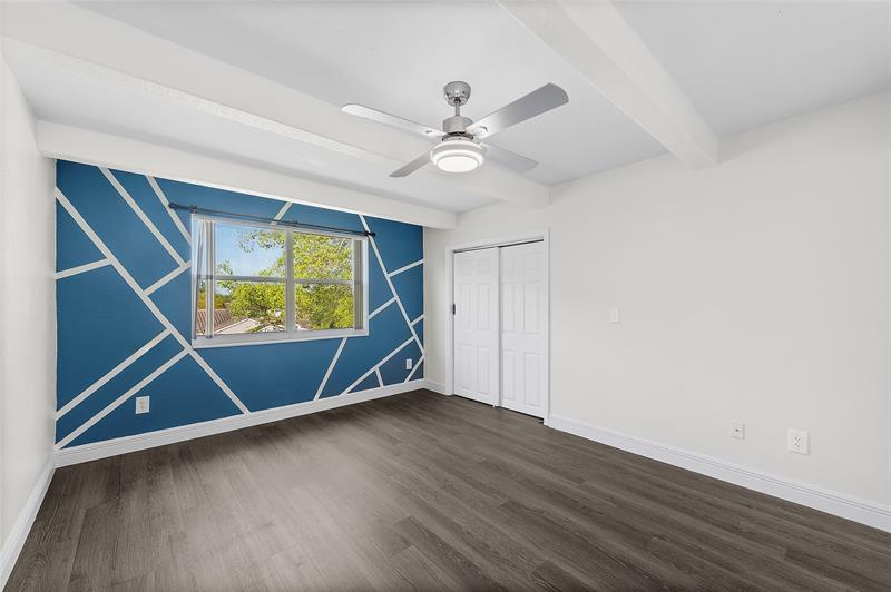 Image 18 of 32 For 10120 Boca Entrada Blvd  409