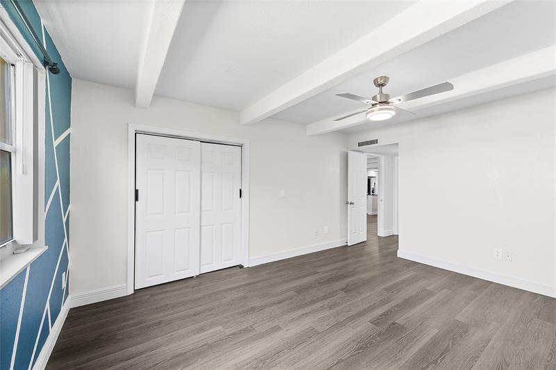 Image 19 of 32 For 10120 Boca Entrada Blvd  409