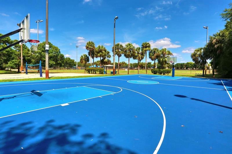 Image 18 of 18 For 3346 Carambola Cir S  2507