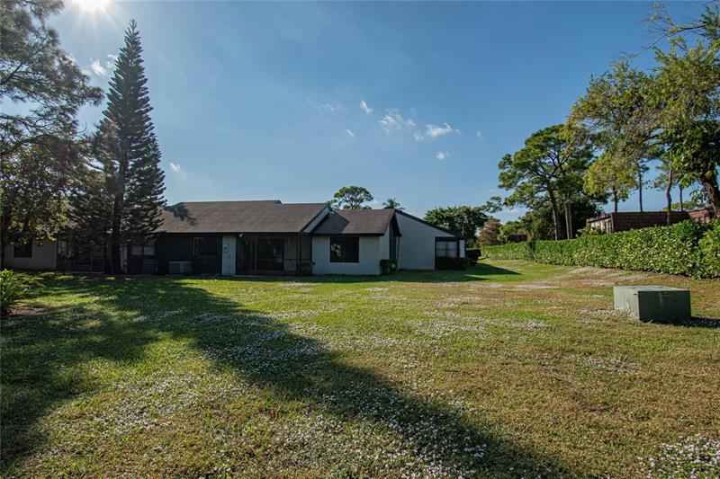 Image 35 of 64 For 381 Ottawa Ct