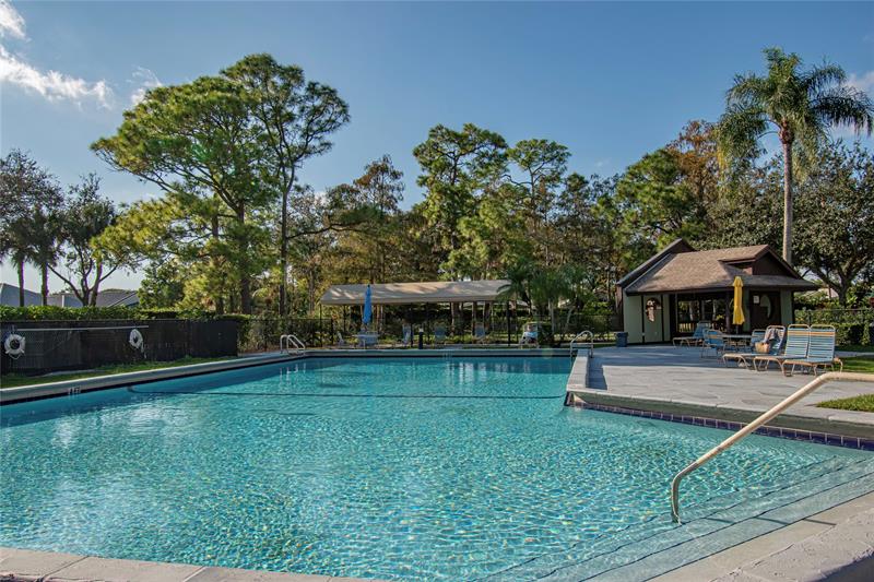 Image 41 of 64 For 381 Ottawa Ct