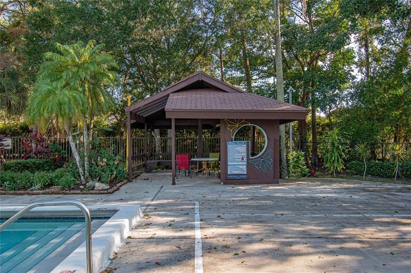 Image 47 of 64 For 381 Ottawa Ct