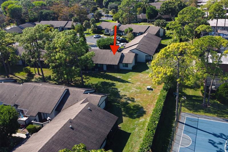 Image 59 of 64 For 381 Ottawa Ct