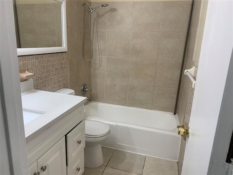 Image 5 of 8 For 4059 31st Ave  3