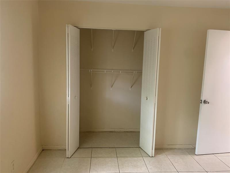 Image 6 of 8 For 4059 31st Ave  3