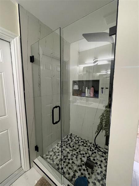 Image 18 of 21 For 8948 53rd St