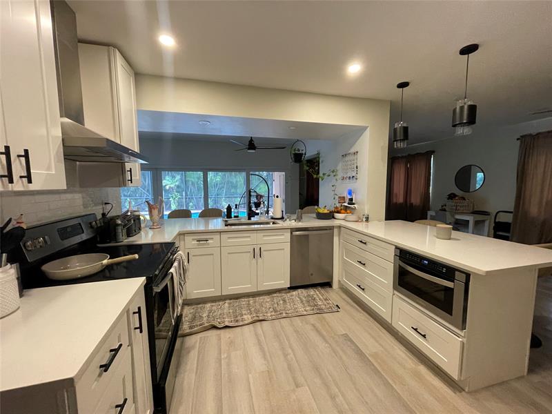 Image 8 of 21 For 8948 53rd St