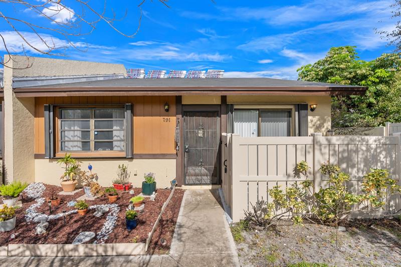 Details for 791 Banks Rd  130, Pompano Beach, FL 33063