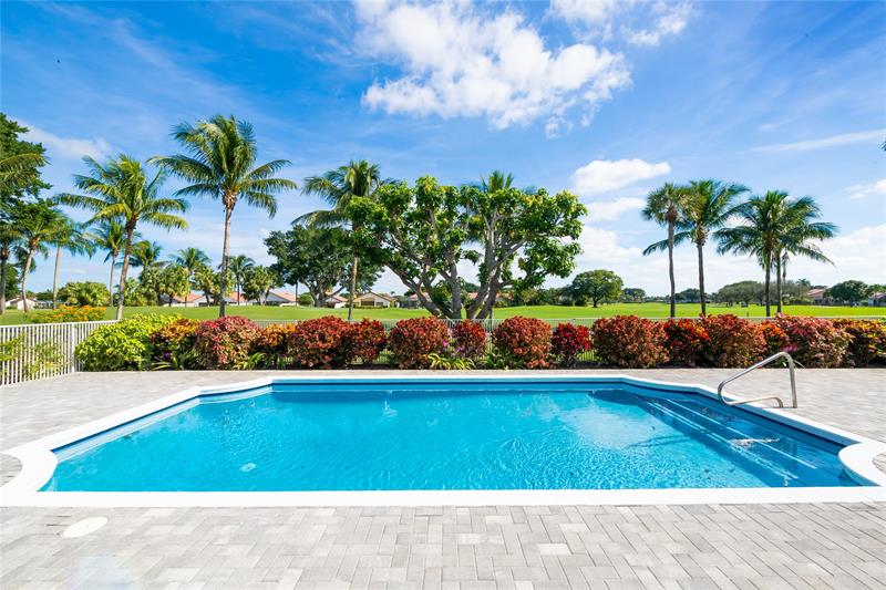 Image 25 of 41 For 11043 Boca Woods Ln