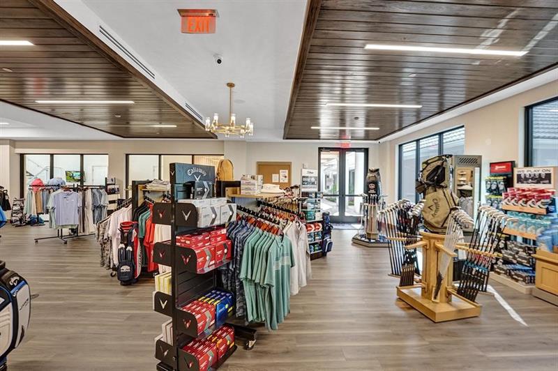 Image 34 of 41 For 11043 Boca Woods Ln