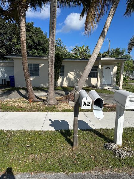 Details for 5635 Grant St, Hollywood, FL 33021