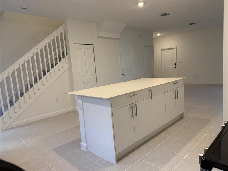 Image 7 of 15 For 1131 2 St  