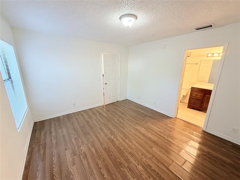 Image 11 of 18 For 34 Crossings Cir  D