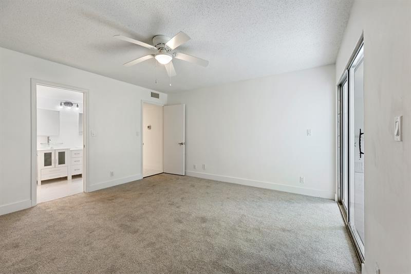 Image 11 of 18 For 2202 Lucaya Bnd  M1