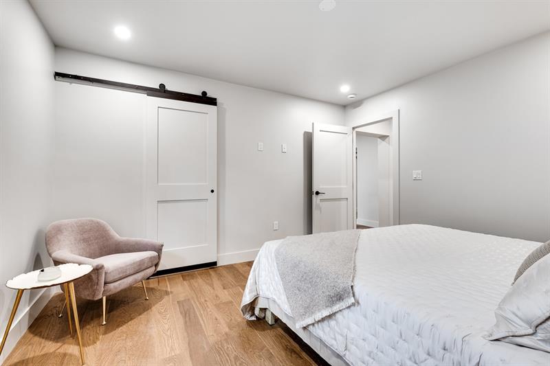 Image 11 of 29 For 424 2nd St  