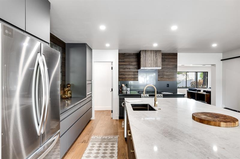 Image 5 of 29 For 424 2nd St  