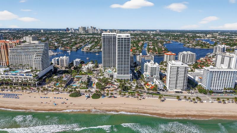 Image 36 of 56 For 151 Seabreeze Blvd 1803-e