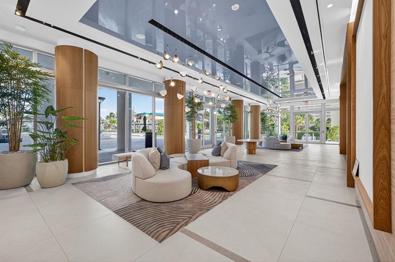 Image 39 of 56 For 151 Seabreeze Blvd 1803-e